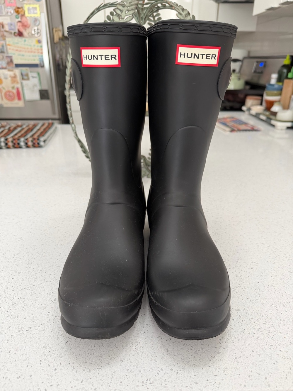 Hunter Matte Black Waterproof Rain Boots AND 2 Pairs of Hunter Boot Socks